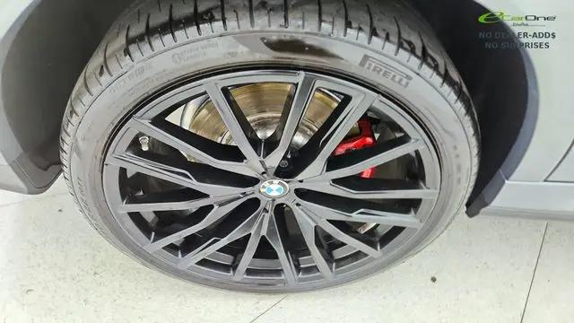 2025 BMW X6 M60i