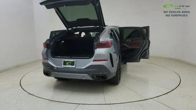 2025 BMW X6 M60i