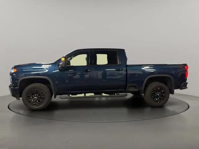 2022 Chevrolet Silverado 3500HD 4WD Crew Cab Standard Bed LTZ