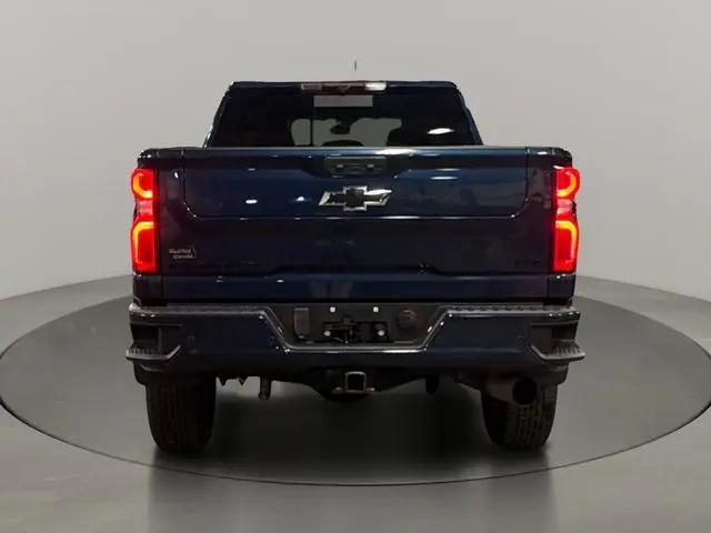 2022 Chevrolet Silverado 3500HD 4WD Crew Cab Standard Bed LTZ