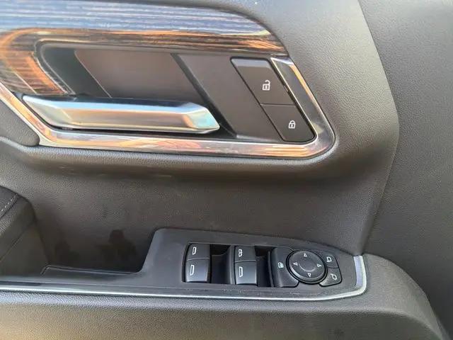 2024 GMC Sierra 1500 4WD Crew Cab Short Box Elevation with 3SB