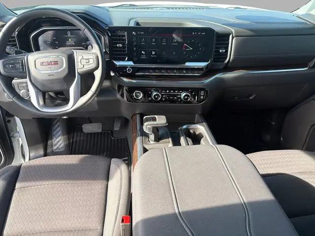 2024 GMC Sierra 1500 4WD Crew Cab Short Box Elevation with 3SB