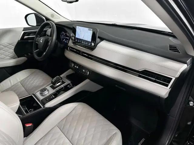 2023 Mitsubishi Outlander PHEV SEL S-AWC