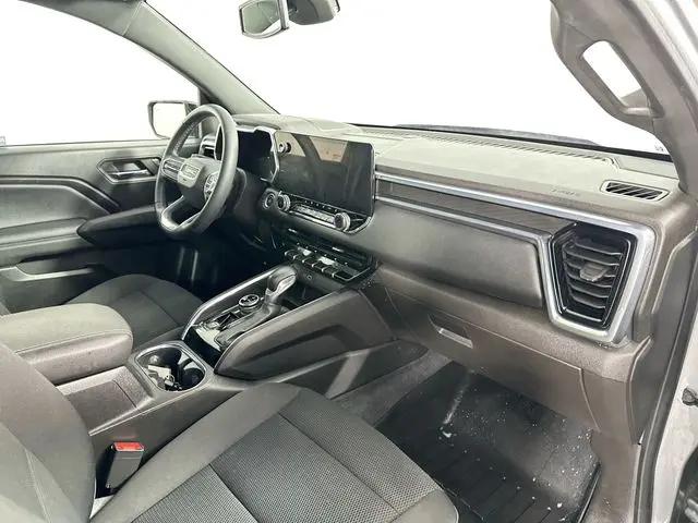 2023 GMC Canyon 4WD Crew Cab Short Box Elevation