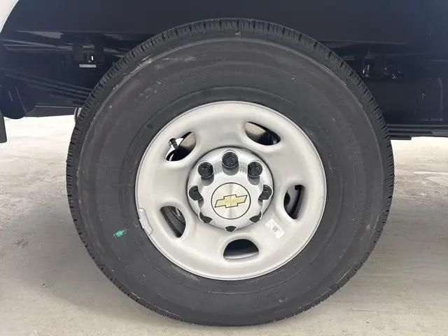 2026 Chevrolet Express Cutaway Work Van