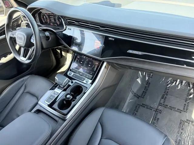 2021 Audi Q8 Premium 55 TFSI quattro Tiptronic