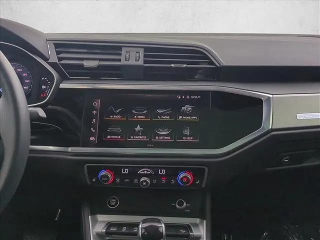 2025 Audi Q3 Premium 45 TFSI S line quattro Tiptronic