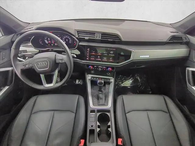 2025 Audi Q3 Premium 45 TFSI S line quattro Tiptronic