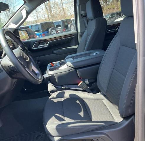 2024 GMC Sierra 1500 4WD Crew Cab Short Box Elevation with 3VL