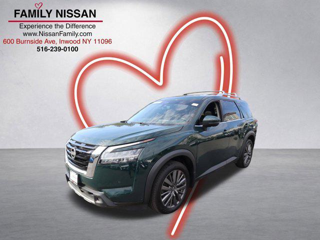 2023 Nissan Pathfinder SL 4WD