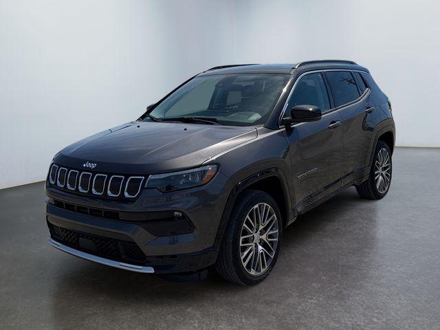 2022 Jeep Compass Limited 4x4 for sale in Danville, IL