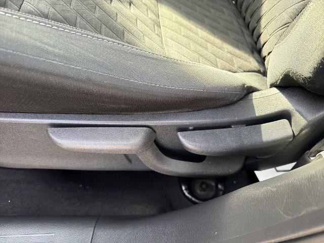 2021 Nissan Kicks S Xtronic CVT