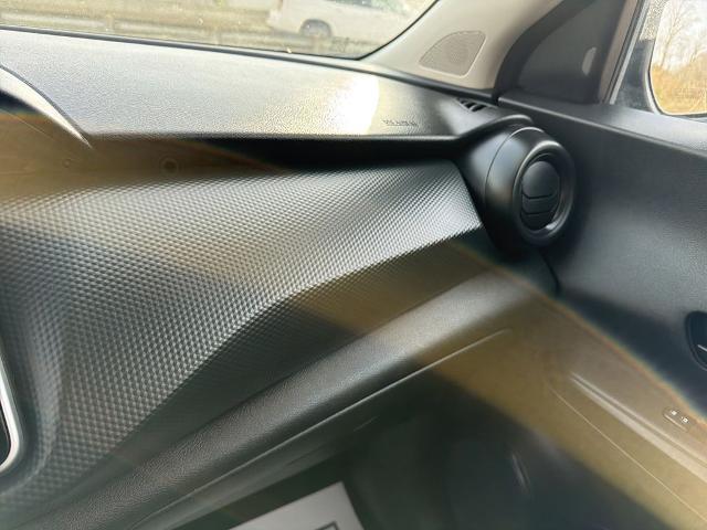 2021 Nissan Kicks S Xtronic CVT