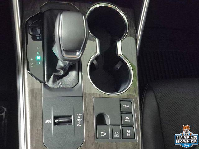 2023 Toyota Highlander Hybrid Platinum