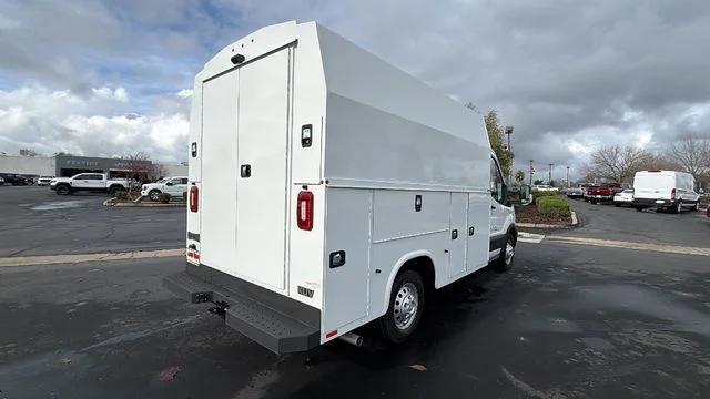 2024 Ford Transit Cutaway Base