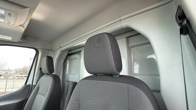 2024 Ford Transit Cutaway Base