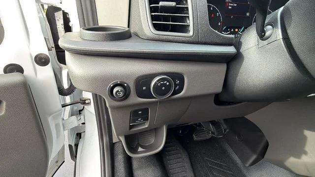 2024 Ford Transit Cutaway Base