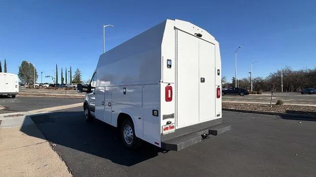2024 Ford Transit Cutaway Base