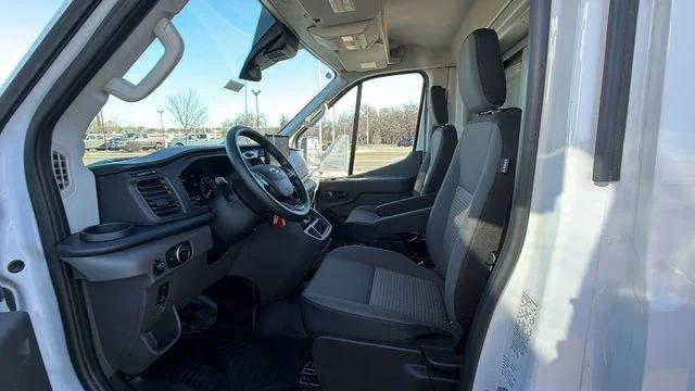 2024 Ford Transit Cutaway Base