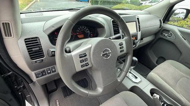2020 Nissan Frontier Crew Cab SV 4x4