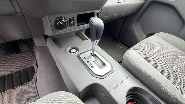 2021 Nissan Frontier Crew Cab SV 4x4