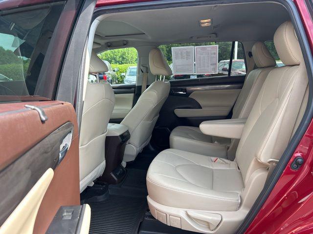 2022 Toyota Highlander Limited