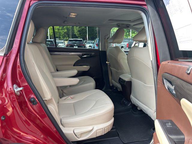 2022 Toyota Highlander Limited