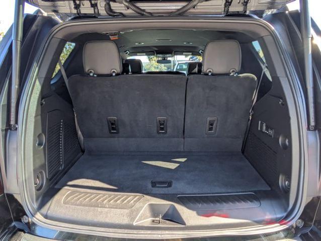 2022 GMC Yukon 2WD SLT