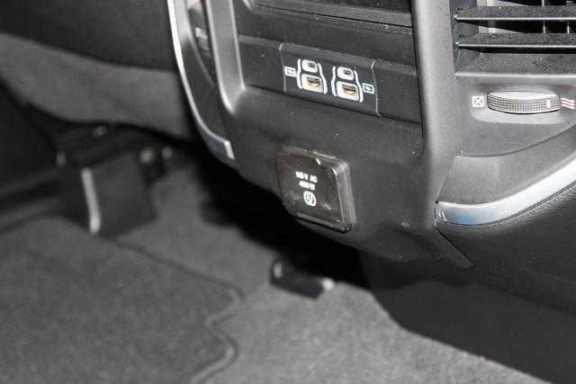 2022 Ram 1500 Big Horn Crew Cab 4x4 5'7" Box