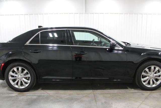 2023 Chrysler 300 Touring AWD