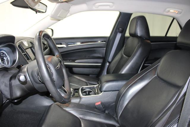 2023 Chrysler 300 Touring AWD