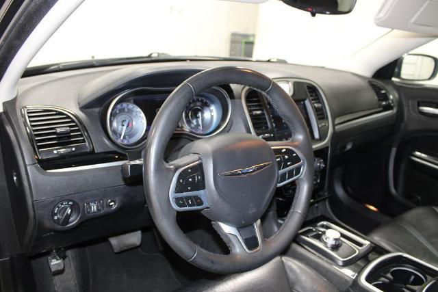 2023 Chrysler 300 Touring AWD