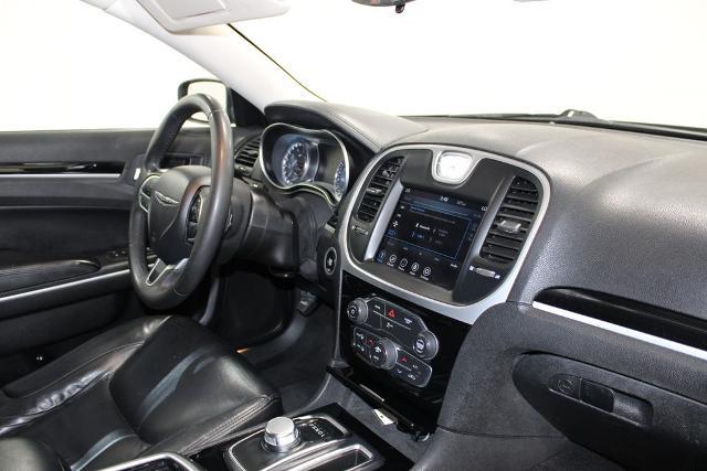 2023 Chrysler 300 Touring AWD