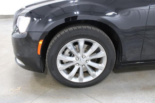 2023 Chrysler 300 Touring AWD
