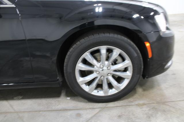 2023 Chrysler 300 Touring AWD