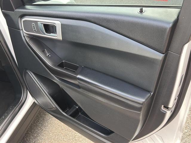 2020 Ford Explorer Base