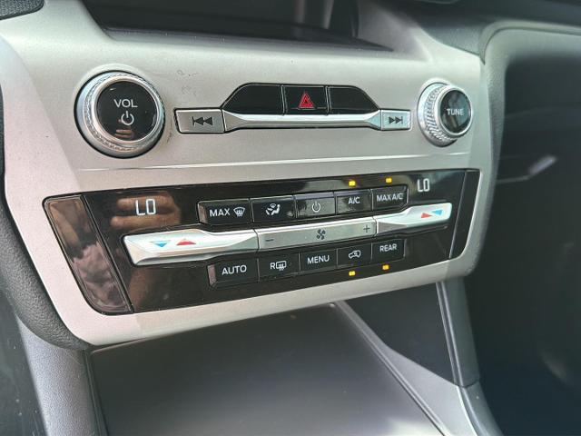 2020 Ford Explorer Base
