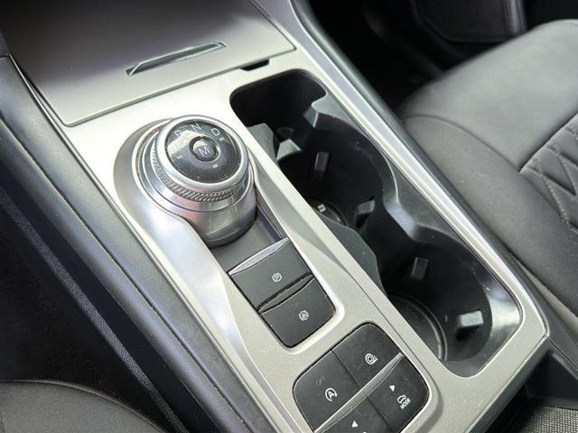 2020 Ford Explorer Base