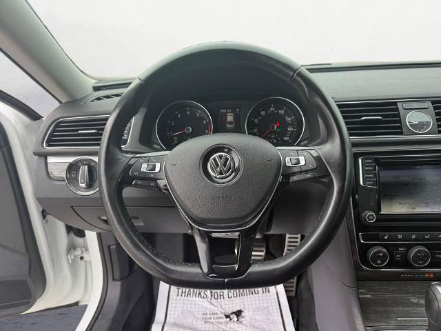 2017 Volkswagen Passat 1.8T SEL Premium