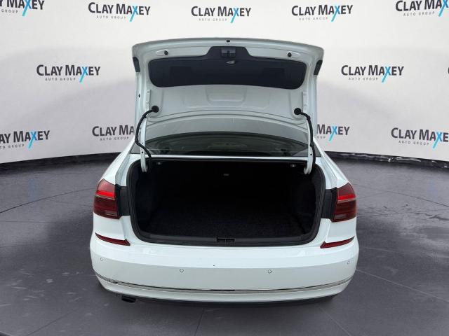 2017 Volkswagen Passat 1.8T SEL Premium