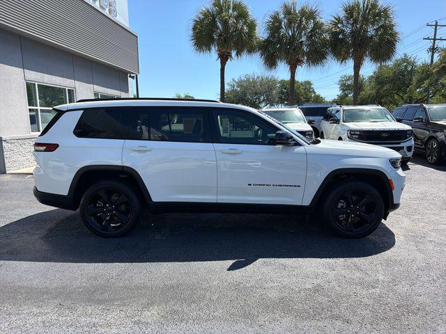 2023 Jeep Grand Cherokee L Altitude 4x4