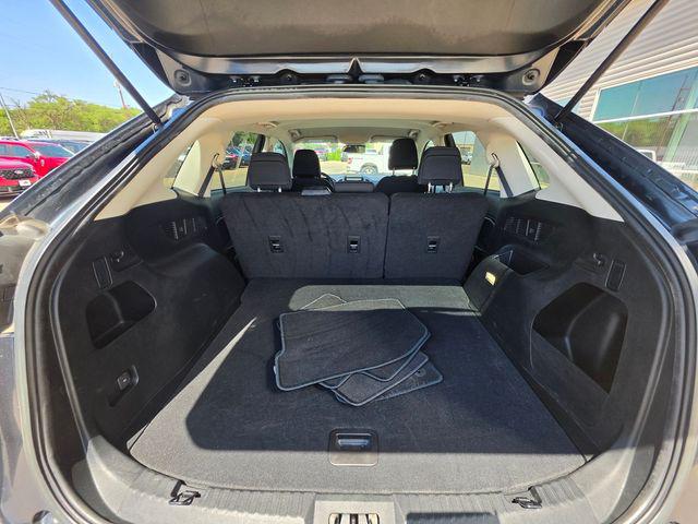 2022 Ford Edge SE