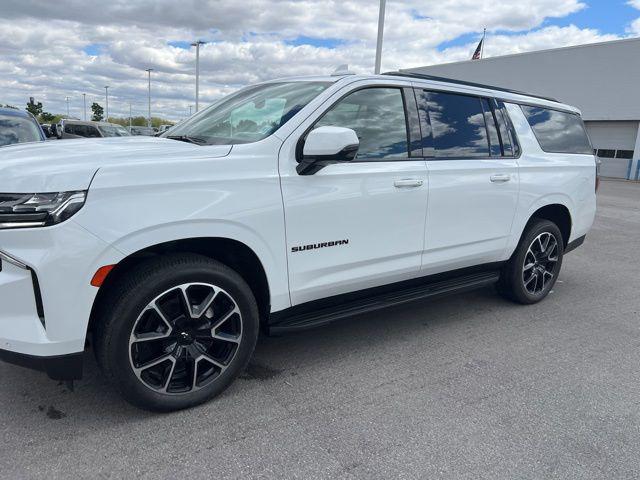 2022 Chevrolet Suburban 4WD RST