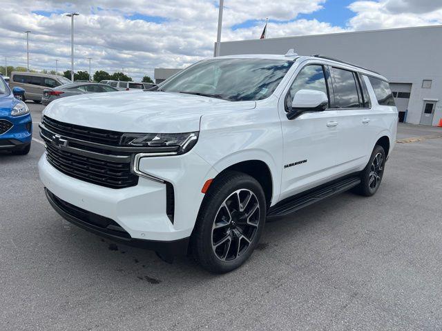 2022 Chevrolet Suburban 4WD RST