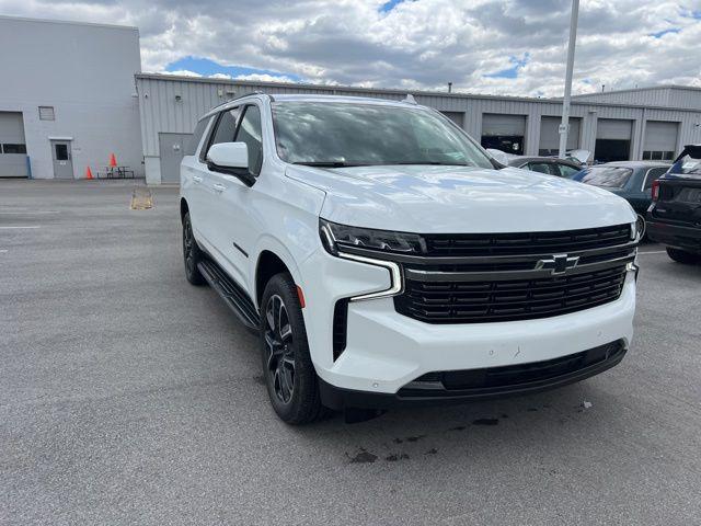 2022 Chevrolet Suburban 4WD RST
