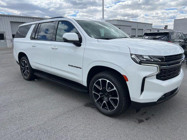 2022 Chevrolet Suburban 4WD RST