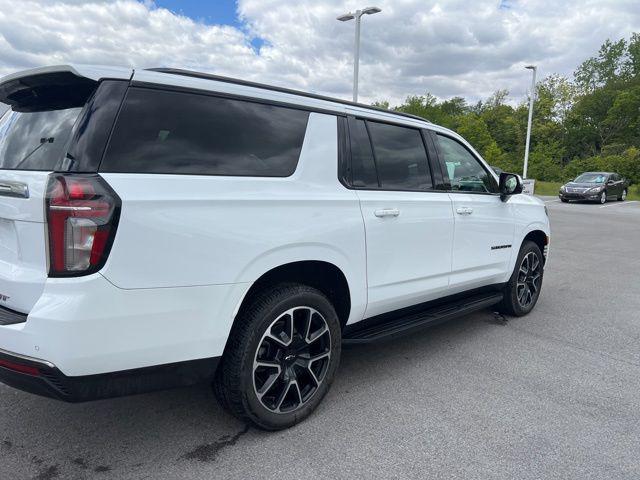 2022 Chevrolet Suburban 4WD RST