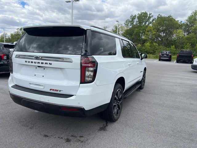 2022 Chevrolet Suburban 4WD RST