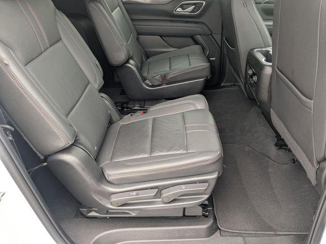 2022 Chevrolet Suburban 4WD RST