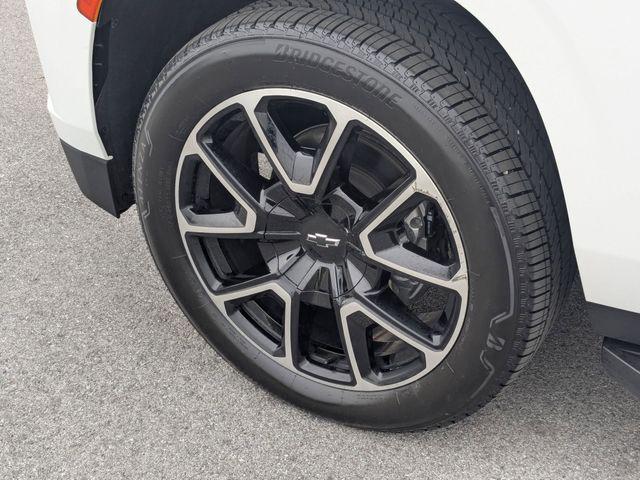 2022 Chevrolet Suburban 4WD RST